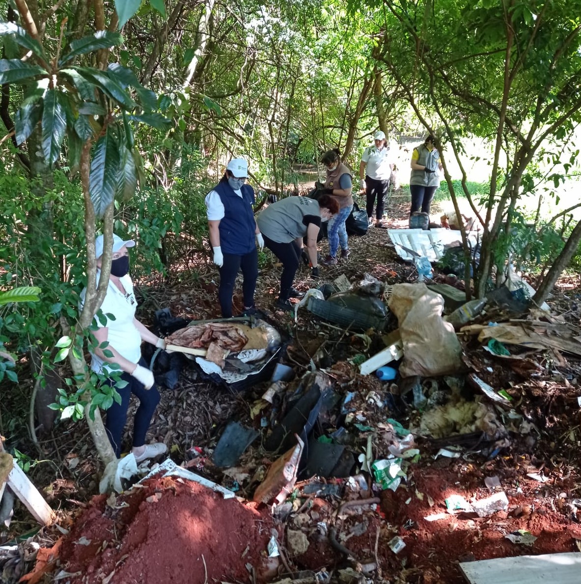 MUTIRÃO DE COMBATE AO MOSQUITO AEDES AEGYPTI E ESCORPIÕES OCORREU HOJE